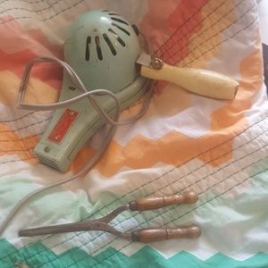 1930s-1950s hairdryer and curling iron